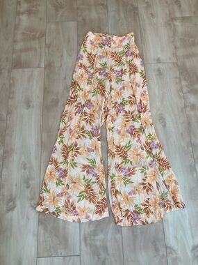 Billabong split spirit floral pants